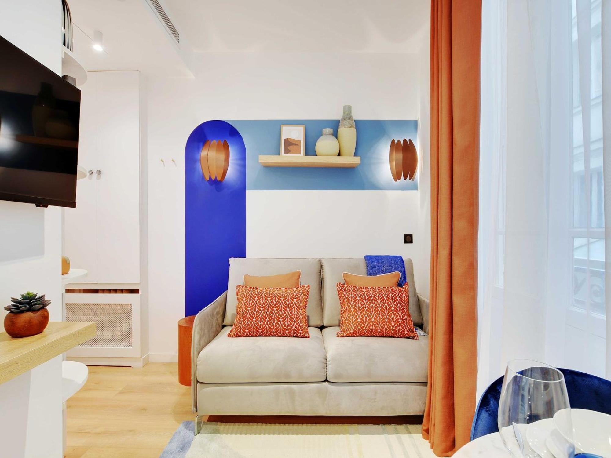 Cozy Parisian 2p In The Prestigious 8th Appartement Parijs